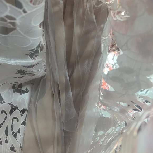 Lucy Paris Mona Lace Dress size Large - Picture 8 of 8